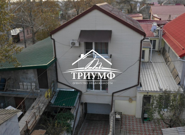 Без комиссии! Коттедж с ремонтом в Центре Херсона!
