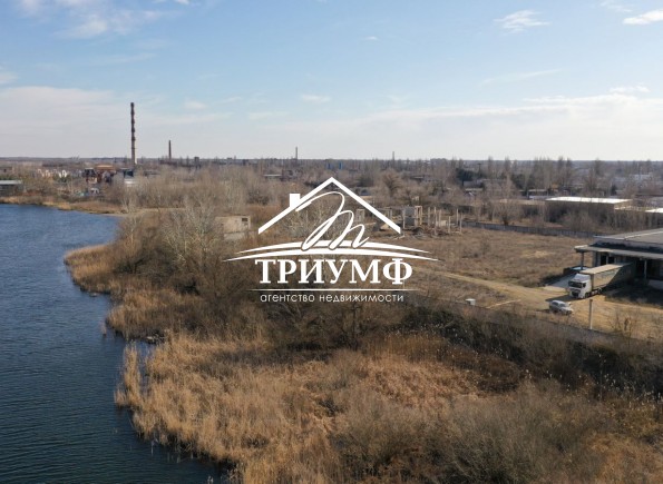 Производственно складская база в черте города Олешки