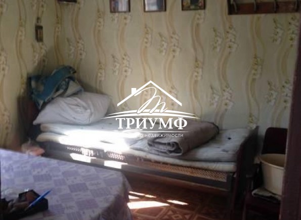 Дом на центральной улице в Камышанах!
