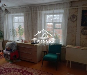 Дом с видом на Днепр. 