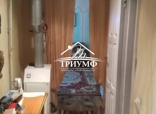 Добротная часть дома в районе Центрального рынка!
