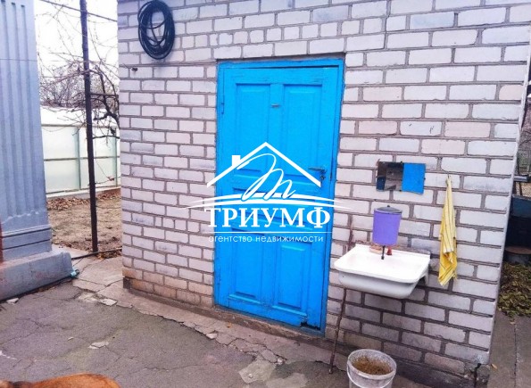 Дом в районе корабельной площади. Близко Днепр!!