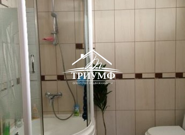 Продам теплый дом на улице Циолковского, район  Института усовершенствования учителей