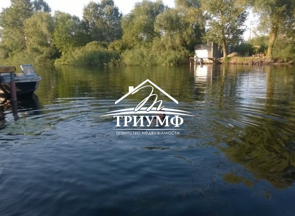 Дача с причалом. Первая линия.