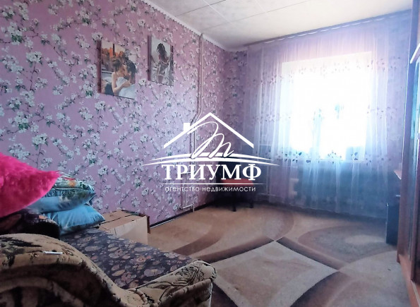 4-х комнатную квартира на Таврическом. ул. 49ГВД