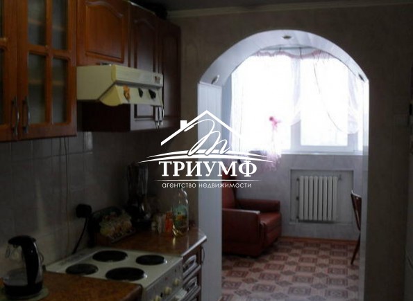 3-комнатная квартира в хорошем доме по улице Вазова!
