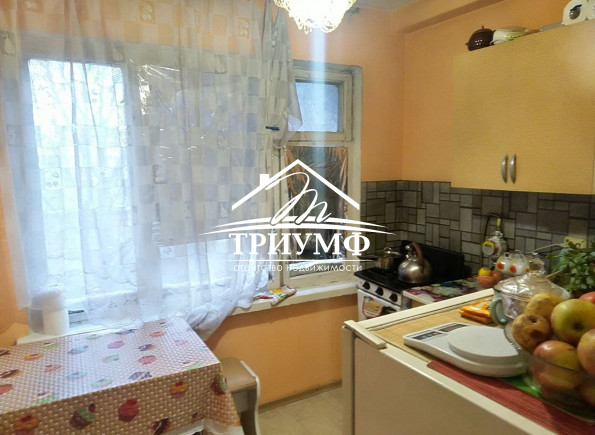 1-комнатная квартира в центре с мебелью и техникой