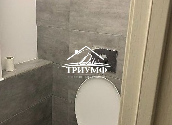 Продается офисное помещение в Центре. Суворова.