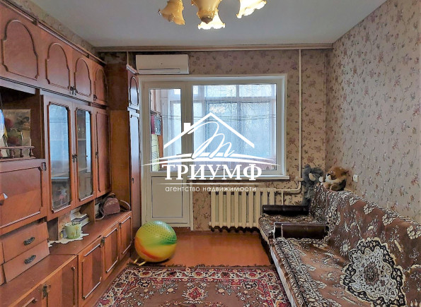 Уютная квартира на 2 этаже Таврический