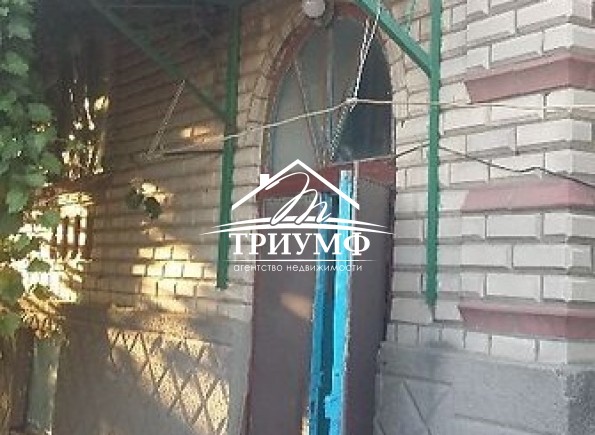 Добротный дом в Антоновке.