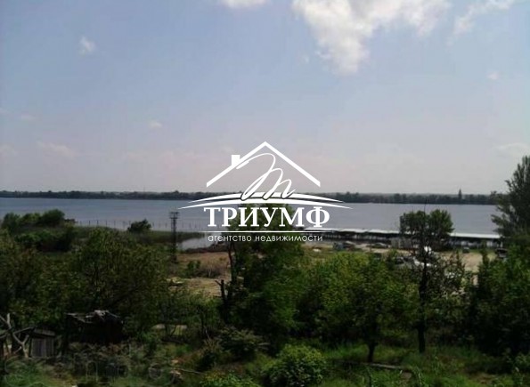Участок с видом на Днепр