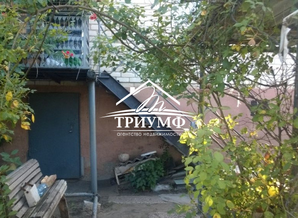 Дача с причалом. Первая линия.
