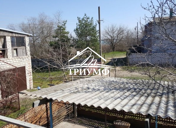 Дача с выходом на озеро в Коханах