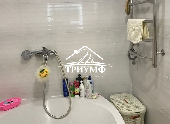 3-комнатная квартира с евроремонтом на Таврическом