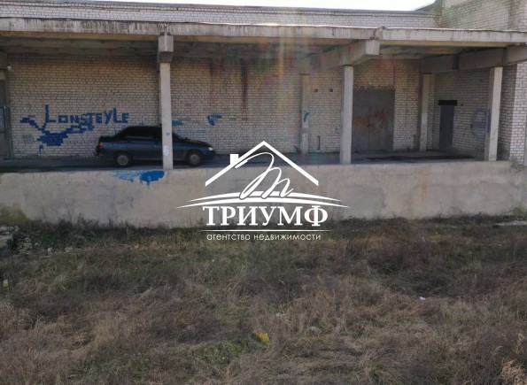 Производственно складская база в черте города Олешки
