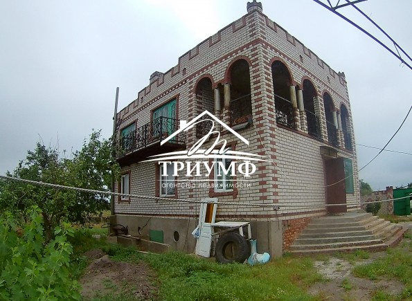 Классный добротный загородный дом!